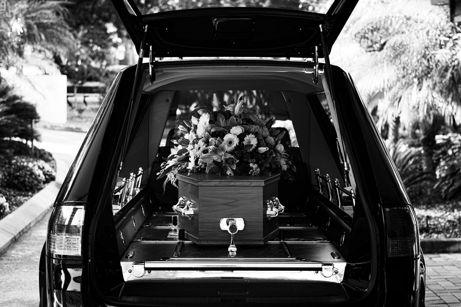 planning-a-funeral-everything-you-need-to-know-laptrinhx-news